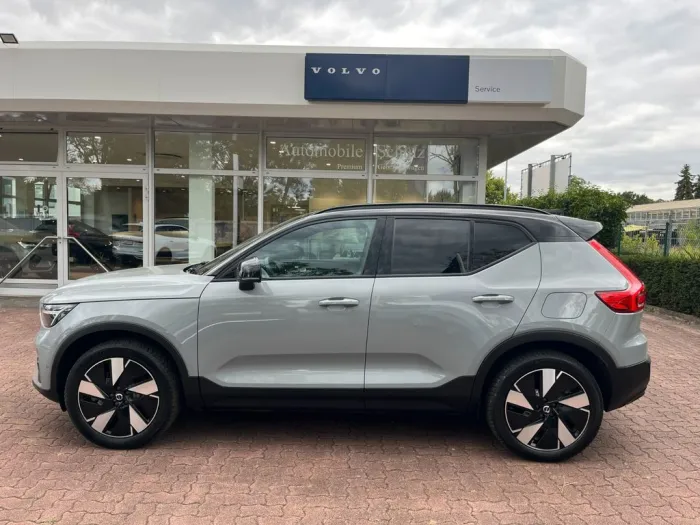 Volvo XC40 / EX40 Ultimate Dark Twin Motor