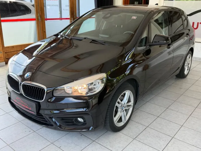 BMW 216 i Active Tourer Advantage -R-CAM-TEMPO-SHZ-