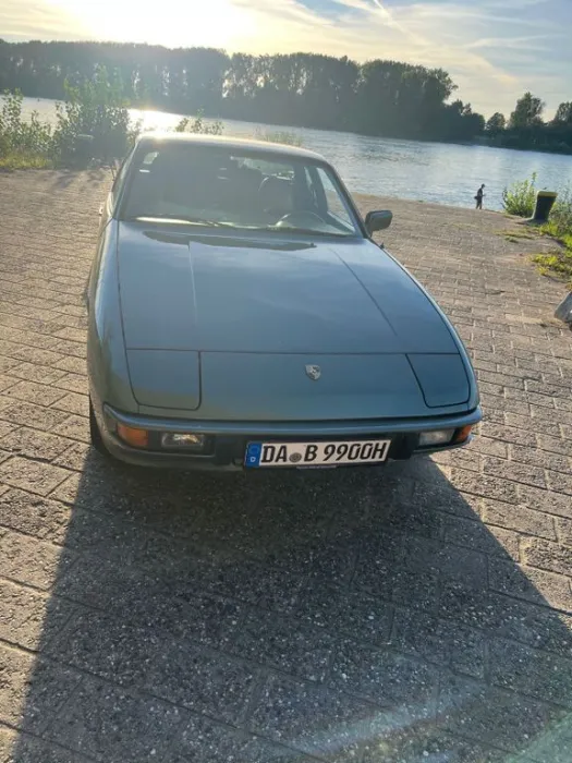 Porsche 924