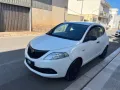 Lancia LANCIA Ypsilon 1.0 Hybrid *Black Edition*