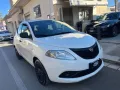 Lancia LANCIA Ypsilon 1.0 Hybrid *Black Edition*