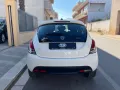 Lancia LANCIA Ypsilon 1.0 Hybrid *Black Edition*