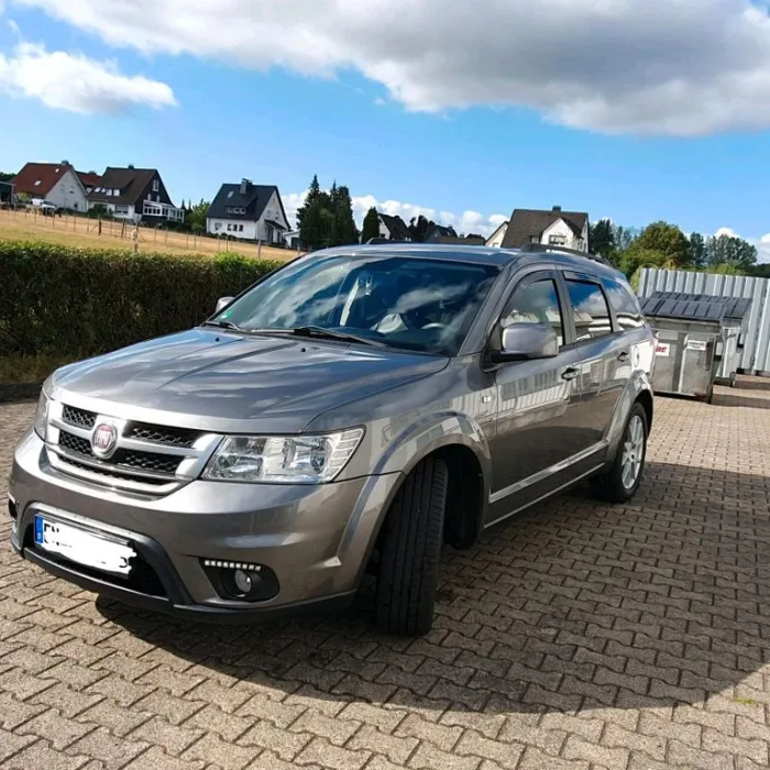 Fiat Freemont 2,0 16 v  170 PS  6 Gang