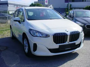 BMW 218i Steptronic *Wildscreen*DAB*Sportsitz*