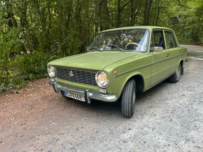 Lada 50 Jahre alt Lada 1200 WAS 2101 HU bis Apr...