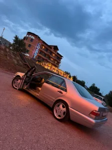 Mercedes-Benz Mercedes SEL 500