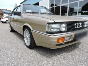 Audi 90 2.0 JS Typ81 Limousine neu lackiert