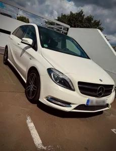 Mercedes-Benz B 200 BlueEFFICIENCY -