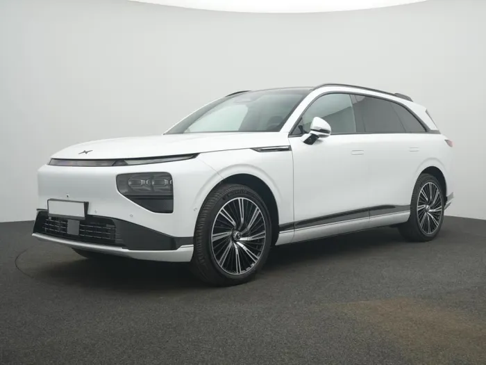 XPENG G9 Performance+Arctic+Premium Paket