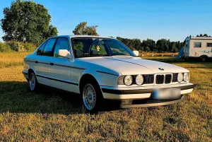 BMW 525i E34 M20B25 // TÜV BIS 04.27.