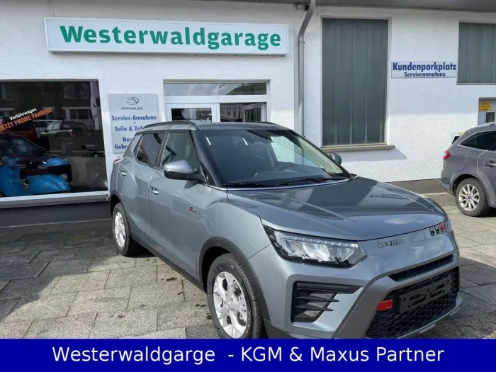 Ssangyong Tivoli Quartz NEUES MODELL 1.5l 4x4 Automatik