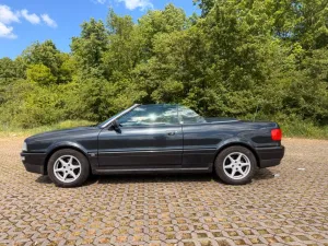 Audi Cabriolet 2.0 -