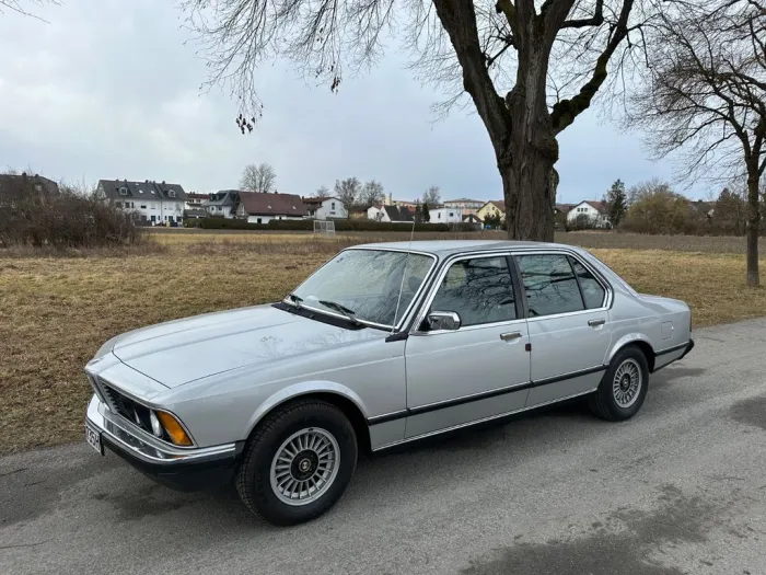 BMW 735