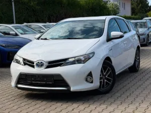 Toyota Auris Hybrid Edition PDC NAVI KLIMA