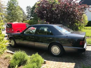 Mercedes-Benz Mercedes W124 260E Oldtimer