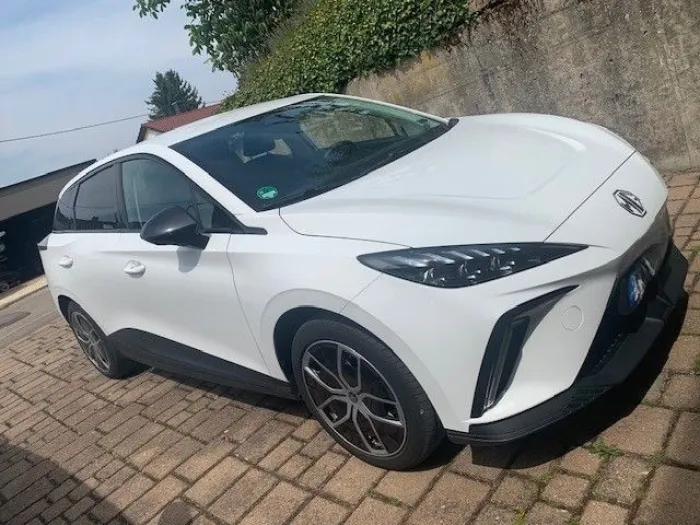 MG4 EV 64 kWh Luxury Luxury