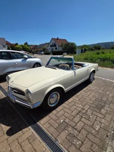Mercedes-Benz SL 230 Pagode