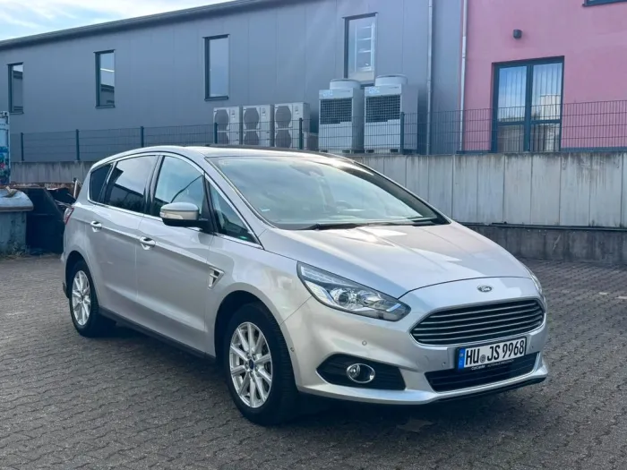 Ford S-Max 1,5 Titanium *7-Sitzer *Pano * Navi