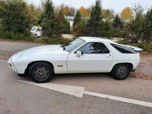 Porsche 928 S