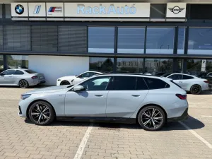 BMW i5 eDrive40 Touring -