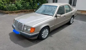 Mercedes-Benz Mercedes E-Klasse W124-260E