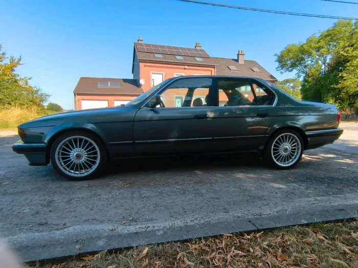 BMW e32 735i Handschalter Oldtimer tausch