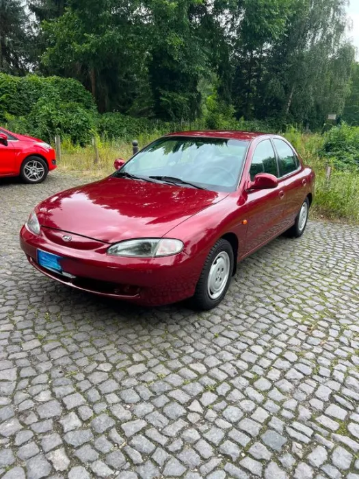Hyundai Lantra 1.6 GLS 84kW GLS