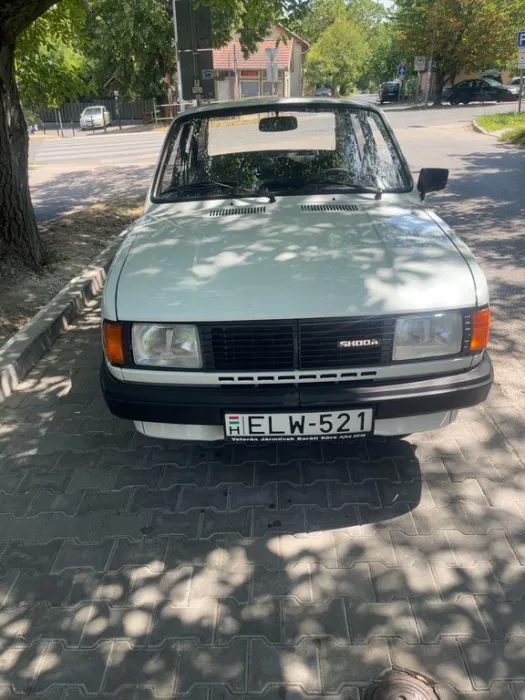 Skoda 120