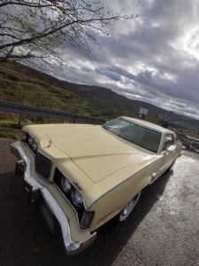 Ford 1976 Mercury Cougar XR-7 Ford V8 Torino