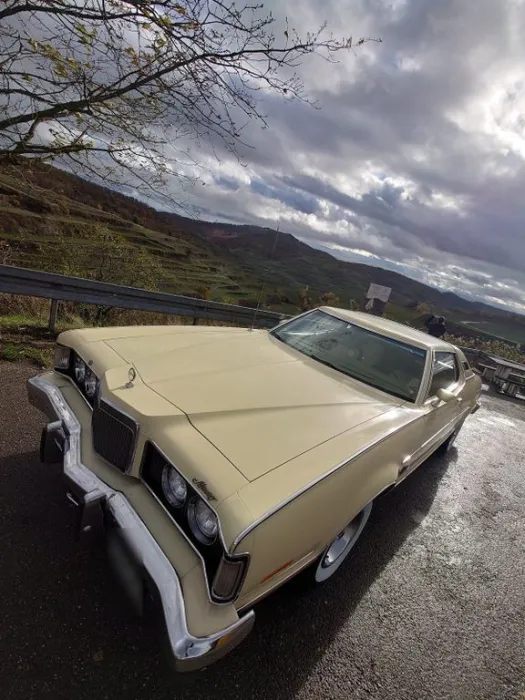 Ford 1976 Mercury Cougar XR-7 Ford V8 Torino