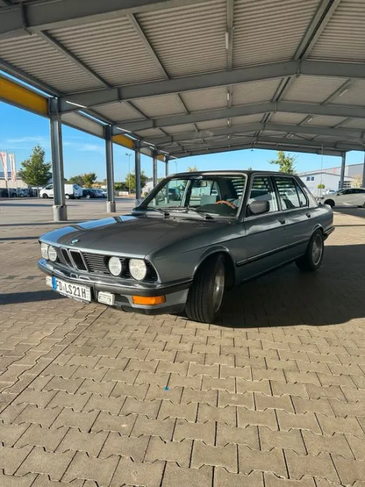 BMW E28 518i Limousine - H-Zulassung - Old...