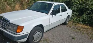Mercedes-Benz 230 Benziner  Weiß  219.00...