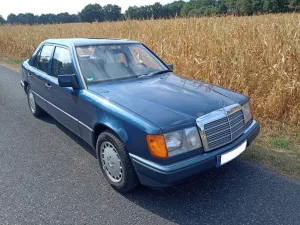 Mercedes-Benz E 260 (W124) EZ 1/1990 376500km TÜV NEU