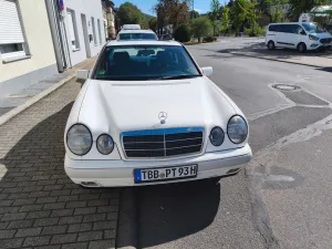 Mercedes-Benz E 320 Classic