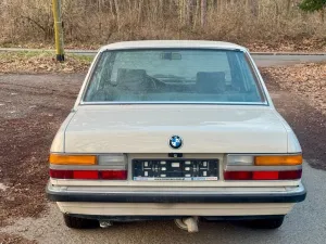 BMW 524 E28 seit 26 Jahren abgemeldet Orig...