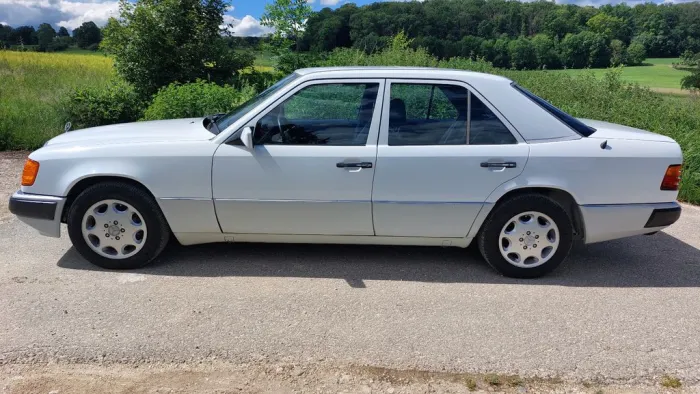 Mercedes-Benz 400 E W124 H-Kennzeichen