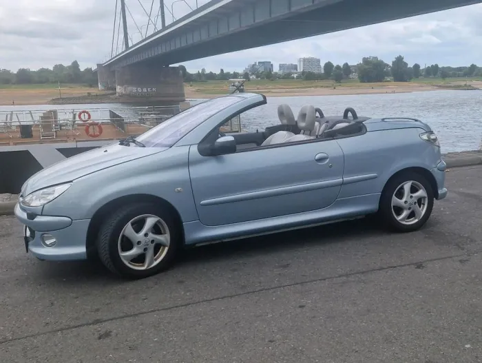 Peugeot 206 CC Cabrio 1.6 Automatik