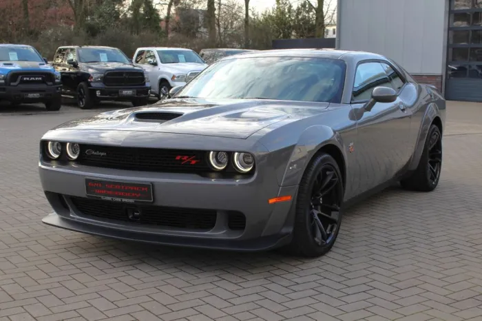 Dodge CHALLENGER 6,4L ScatPack Widebody - Unfallfrei