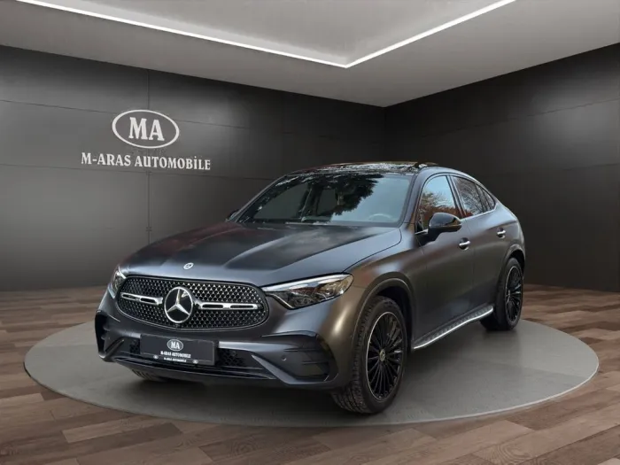 Mercedes-Benz 450d GLC Coupe 4Matic AMG Pano Mat Head-Up Sthei