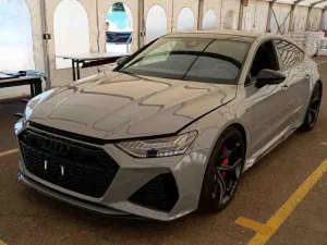 Audi RS7 PERFORMANCE LASER/ACC/HuD/PANO/RS-AGA/360°