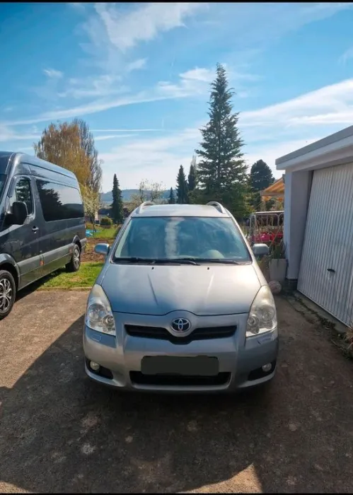 Toyota toyota corola verso
