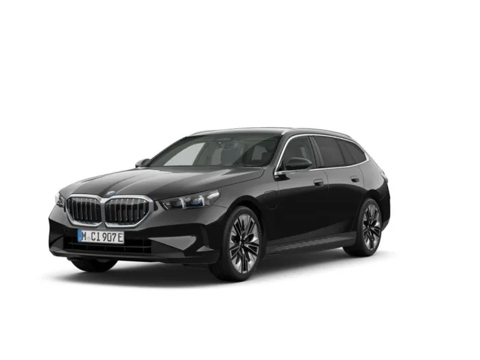 BMW 550 e xDrive Touring M SPORT 19''AHK PANO B+W SI