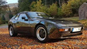 Porsche 944