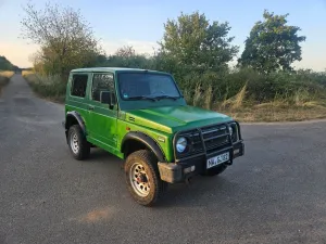 Suzuki SJ Samurai Deluxe Van Deluxe