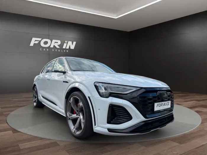 Audi SQ8 e-tron quattro VOLL