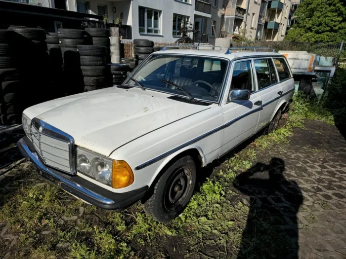 Mercedes-Benz W123 240 TD Diesel  Oldtime...