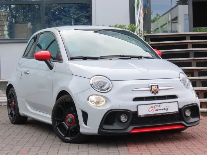 Abarth 595 Pista Sportsitze Sport-Abgasanlage Klima