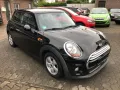 MINI Cooper 1.5 Colorline Sport Lenkrad 100KW(136 PS)