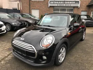 MINI Cooper 1.5 Colorline Sport Lenkrad 100KW(136 PS)