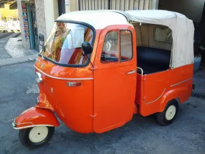 Piaggio APE Calessino